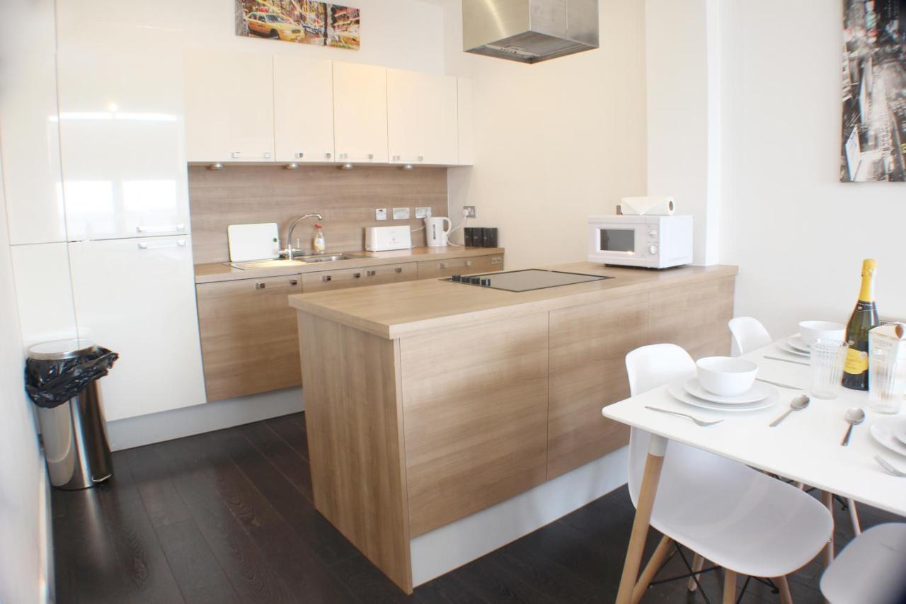 Canal Side Apartment By Serviced Living Liverpool Eksteriør billede