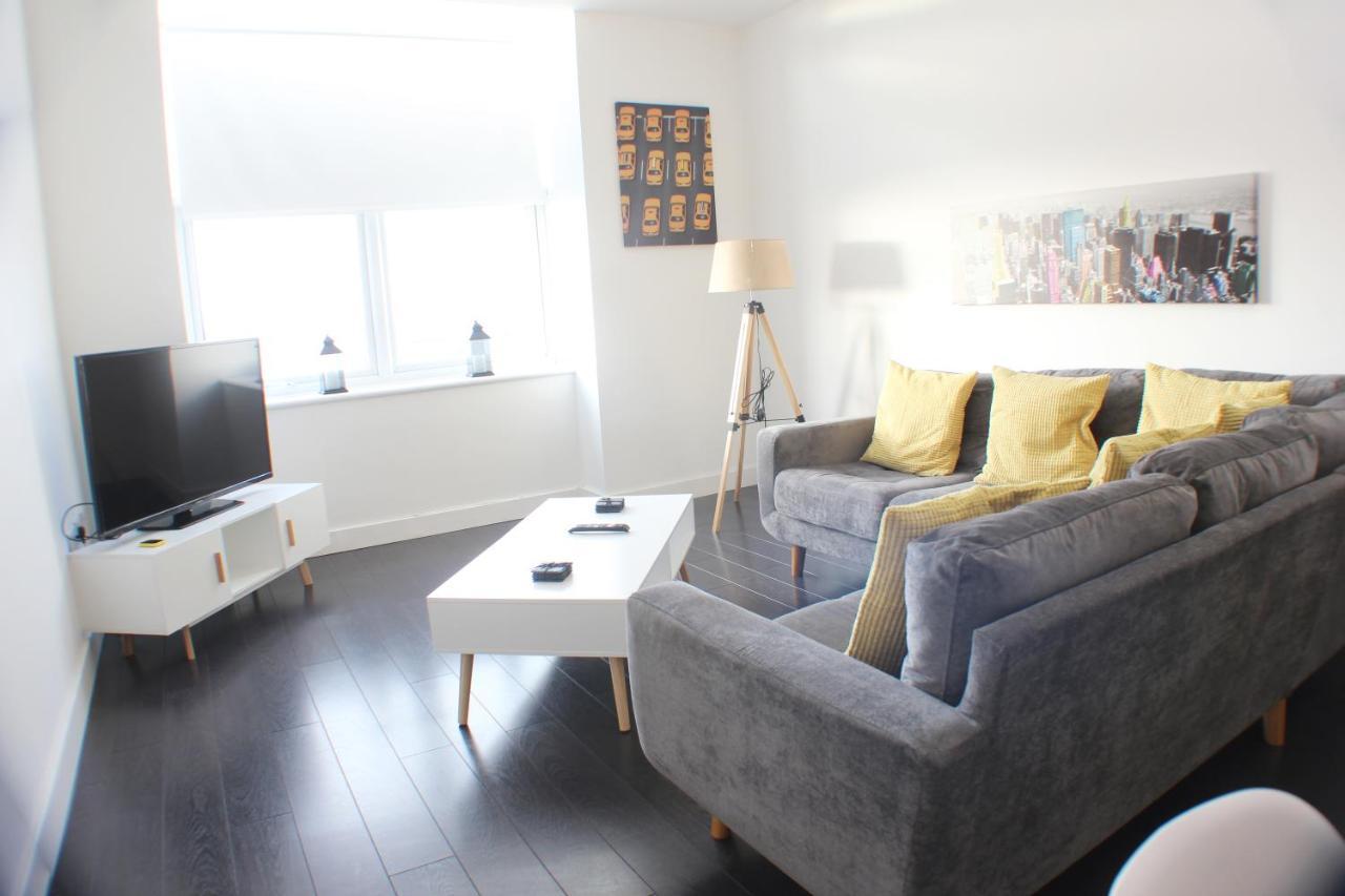 Canal Side Apartment By Serviced Living Liverpool Eksteriør billede