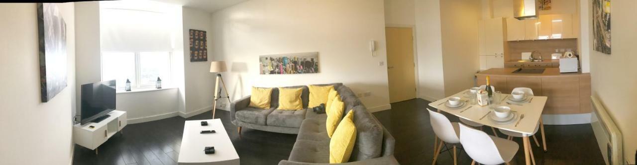 Canal Side Apartment By Serviced Living Liverpool Eksteriør billede